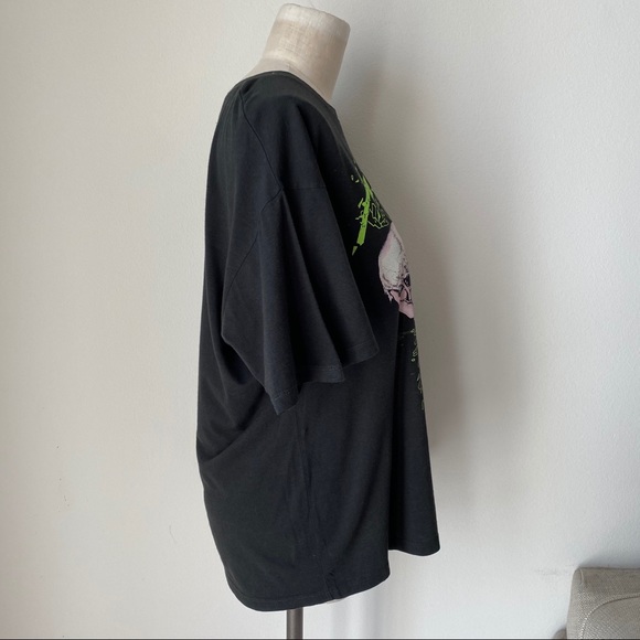 Daydreamer Metallica Skull Duel Boyfriend Top - Picture 7 of 8